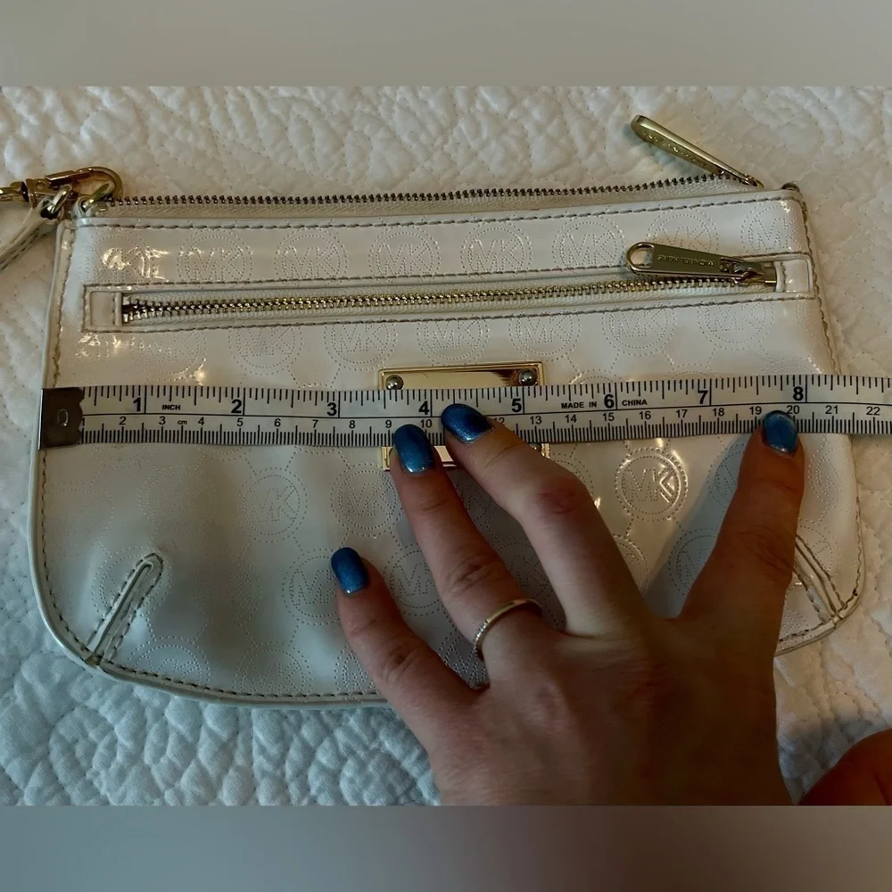 Michael Kors White Wristlet - Picture 8 of 10